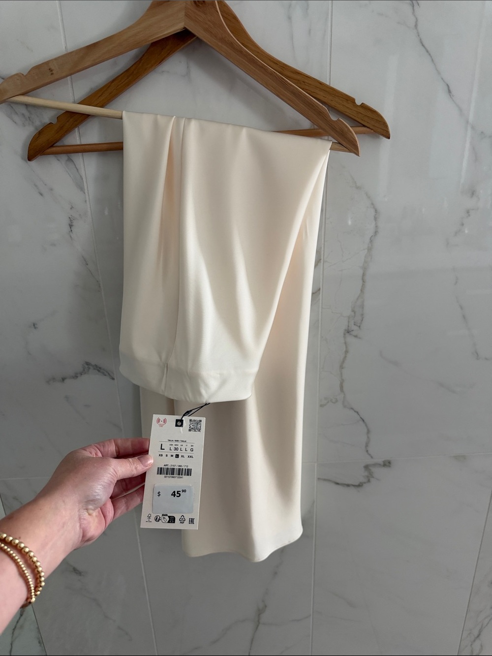 H&M Cream Midi Skirt - Smooth Lightweight Design
